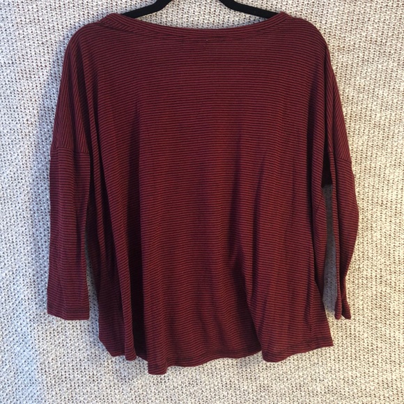 Red & Black striped lightweight tee by Old Navy - Picture 4 of 4